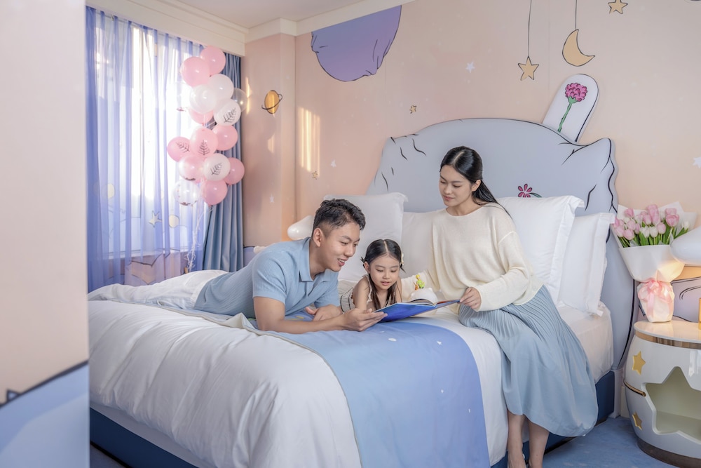Little Prince, Theme, Suite, King Bed