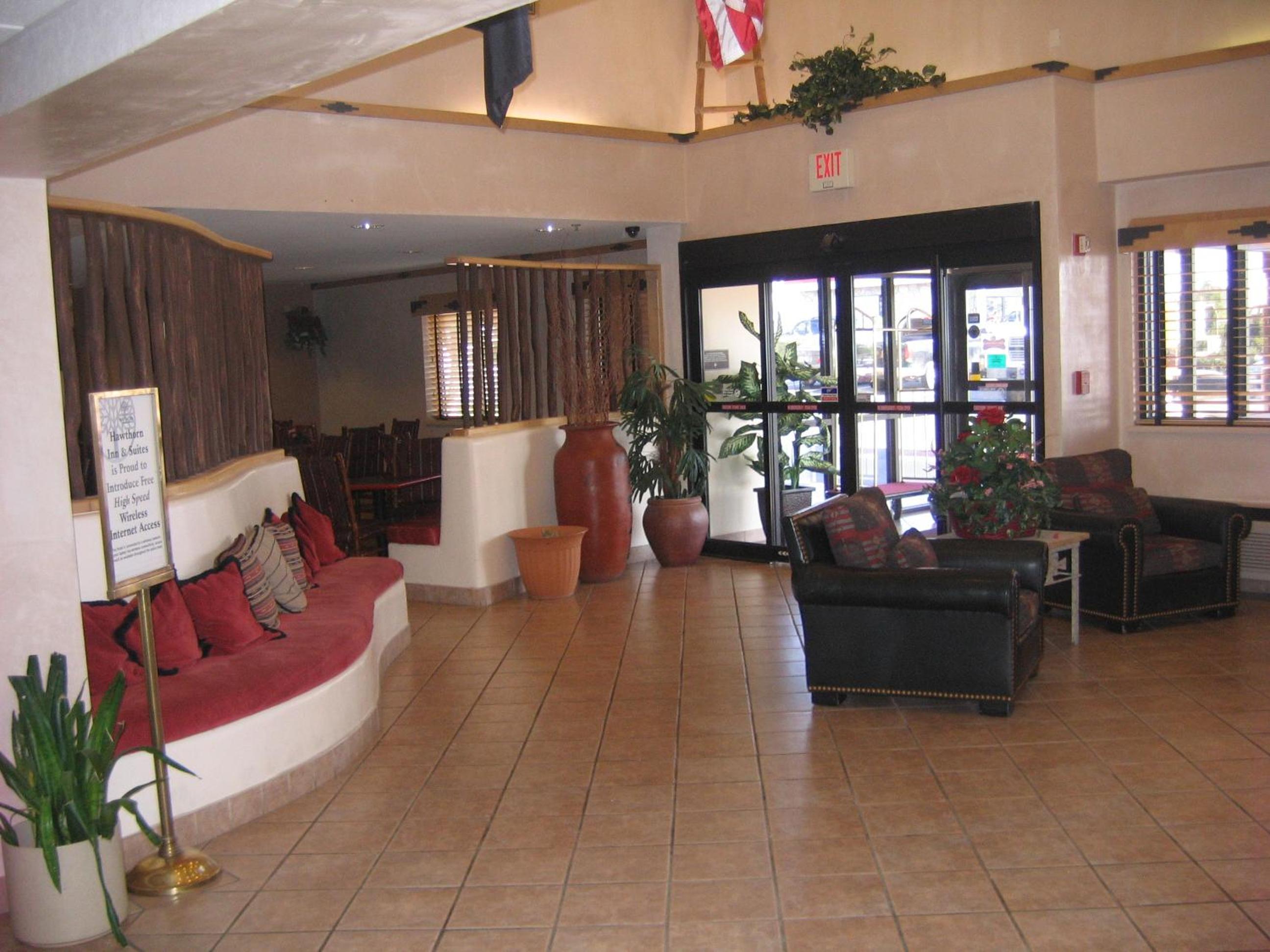 Hawthorn Suites by Wyndham Albuquerque 21/36