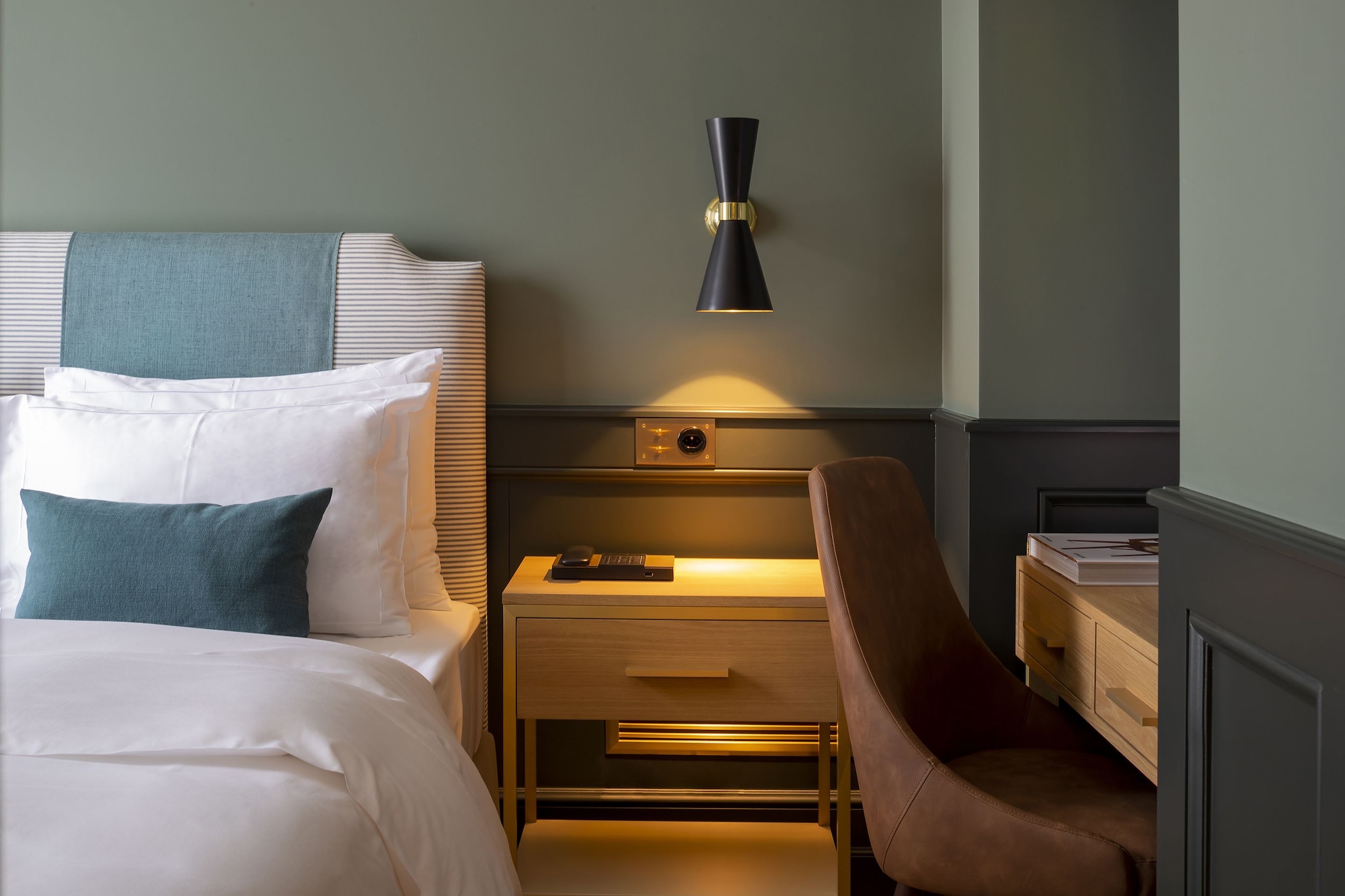 2 BEDROOMS, APARTMENT