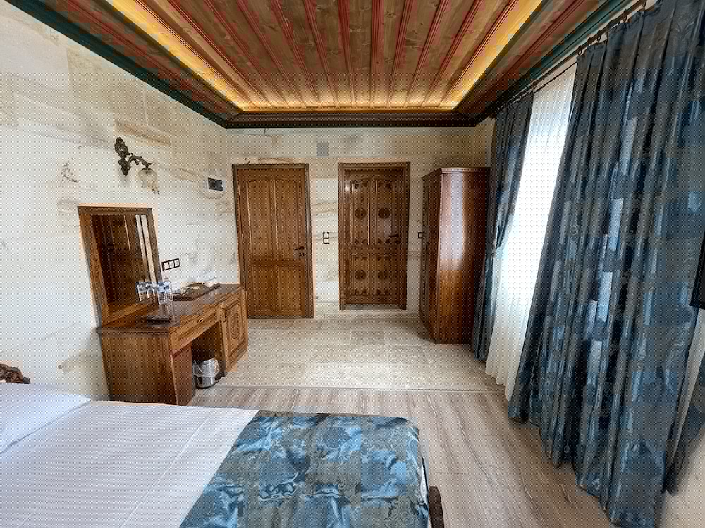 Yusuf Bey House 22/66