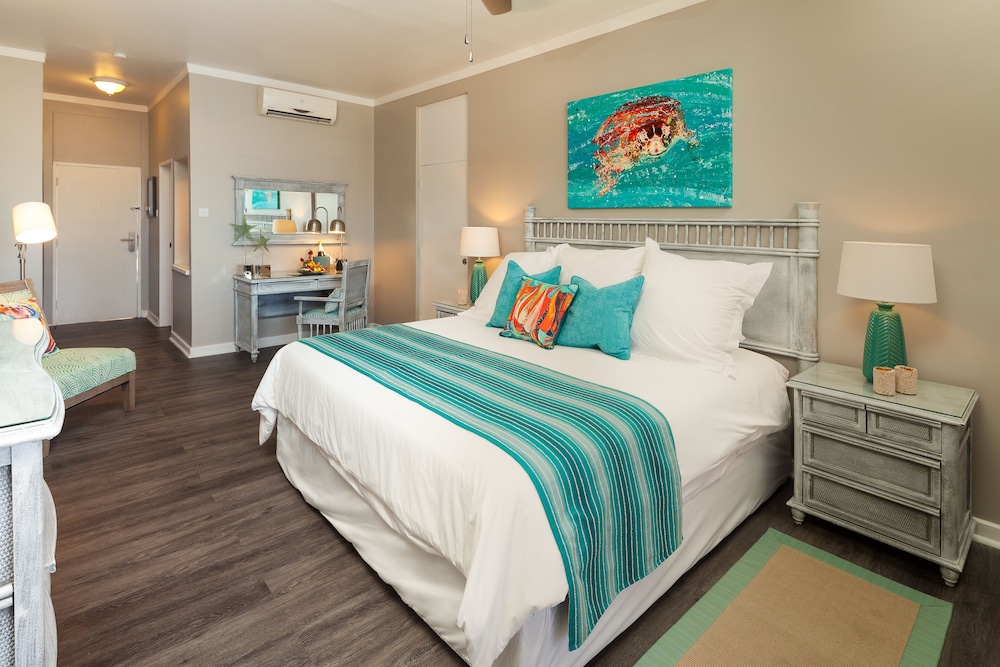 Sea Breeze Beach House 12/72