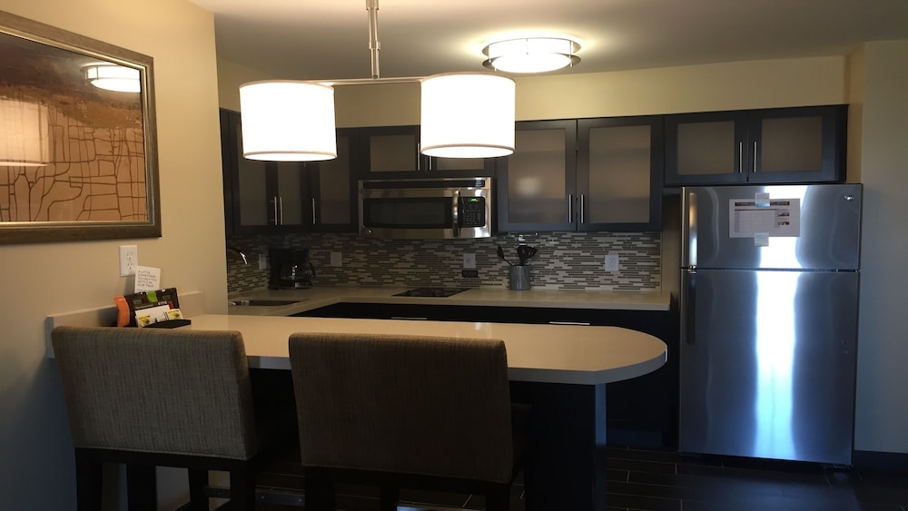 Staybridge Suites Merrillville 39/51