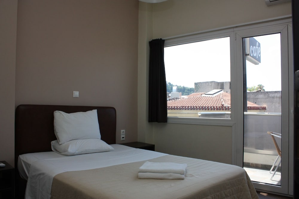 ROOM, DOUBLE BED, BALCONY