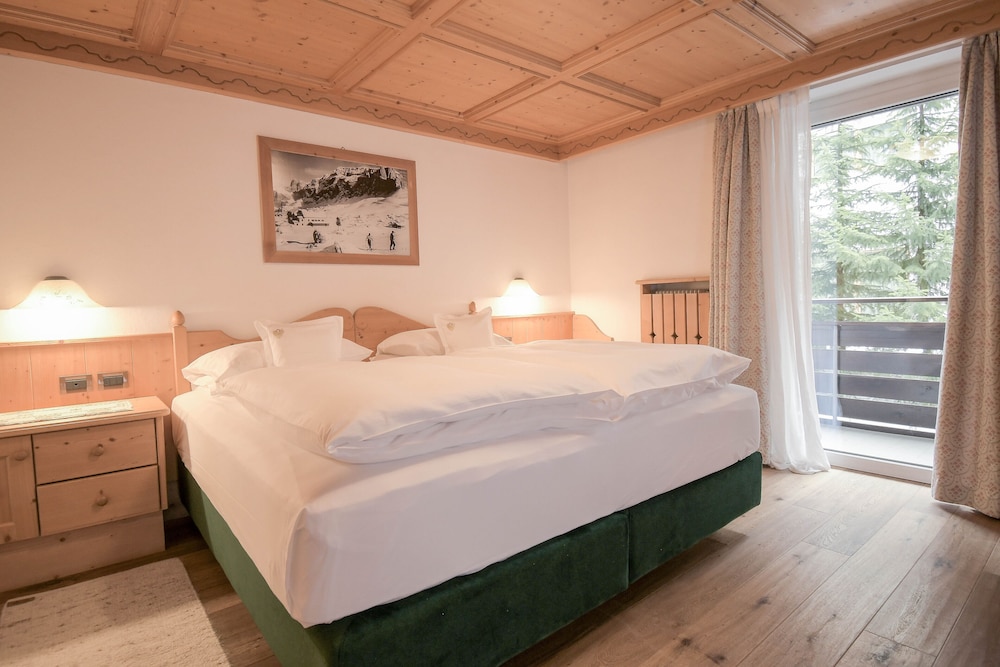 Hotel Tyrol 21/66