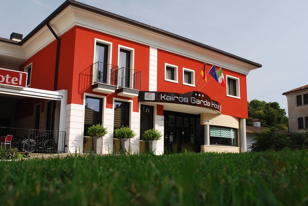 Kairos Garda Hotel 4/47