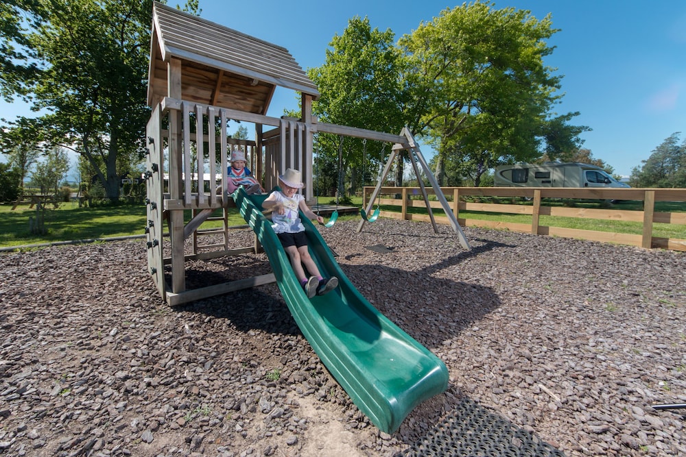 Martinborough Top 10 Holiday Park 19/35