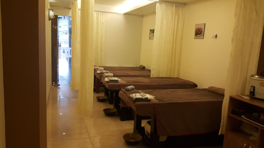 Mai Charming Boutique Hotel 28/34