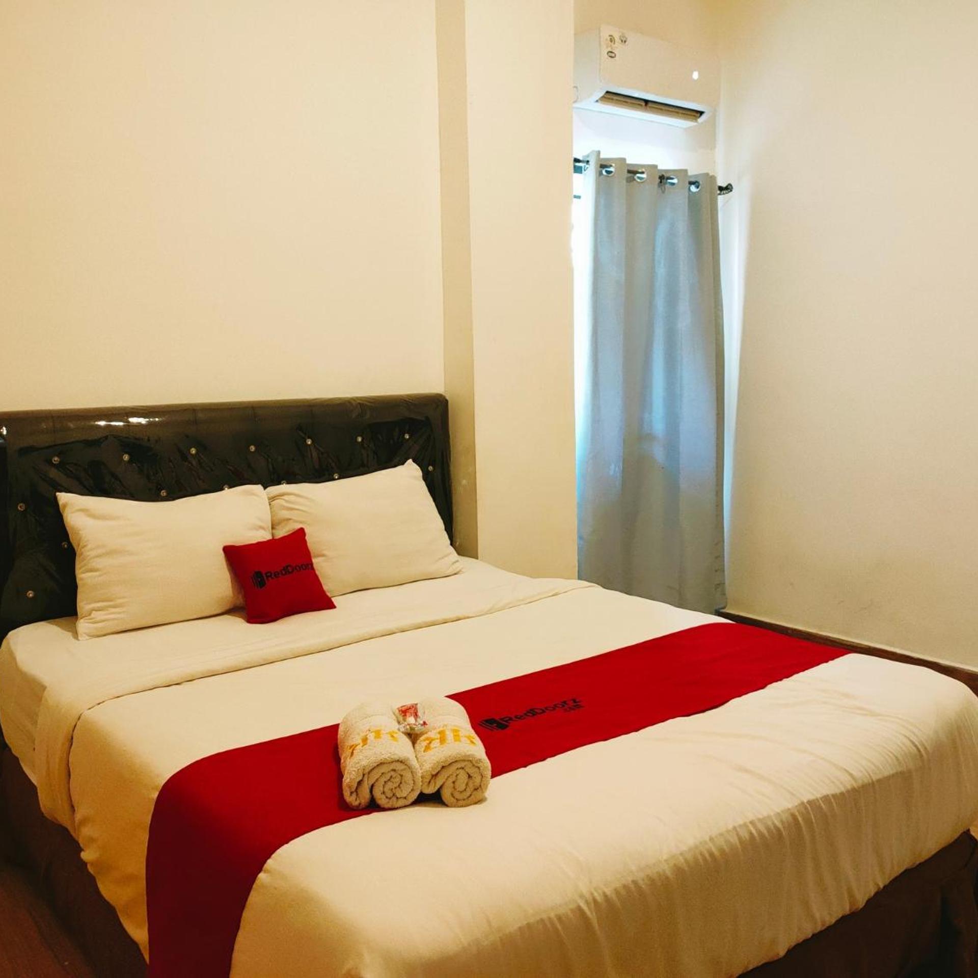 Room, Double Bed
