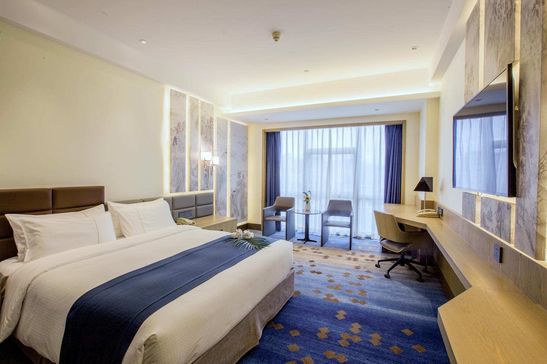 Deluxe, Double Bed