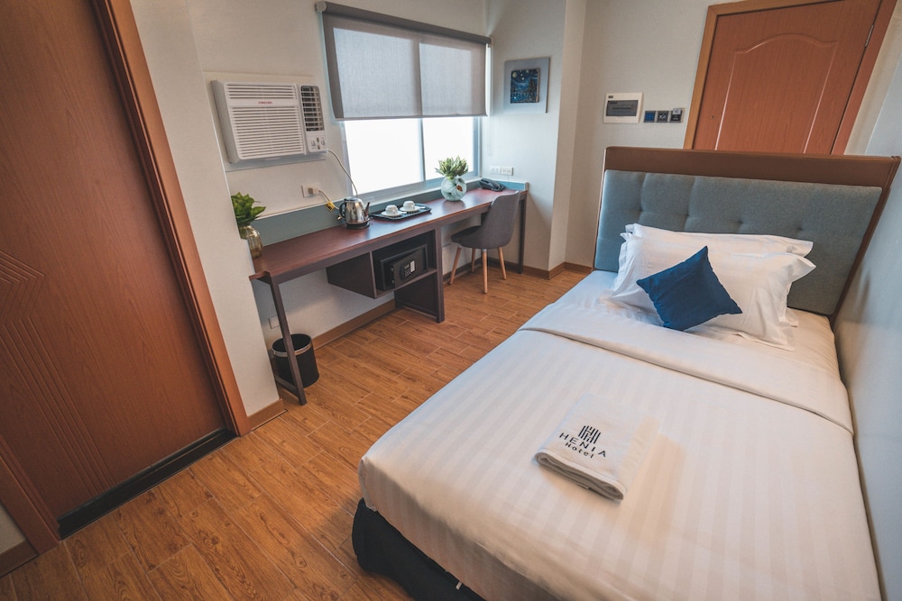 Henia Hotel 13/45