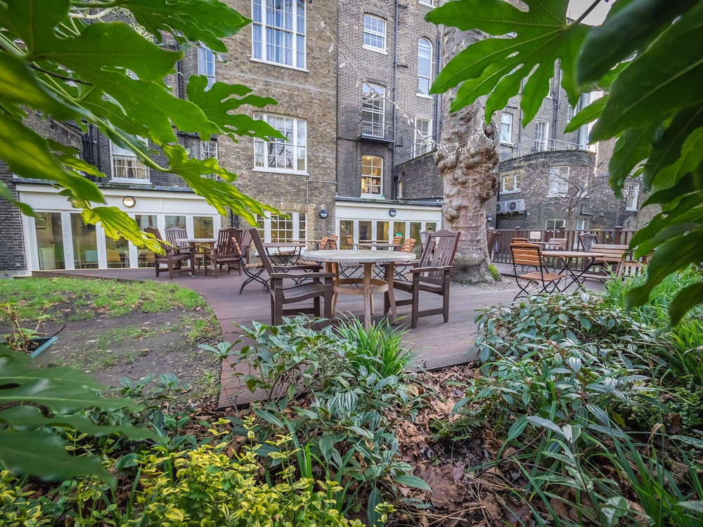 LSE Passfield Hall 41/45