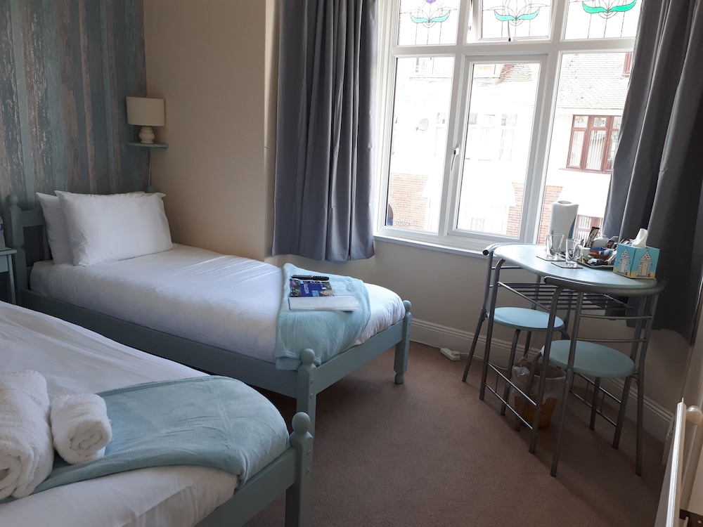 Trentham Guest House 7/50