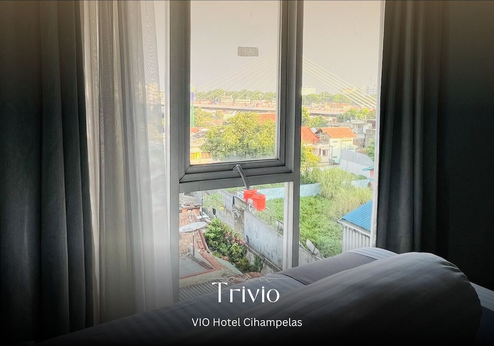 Vio Cihampelas 29/56