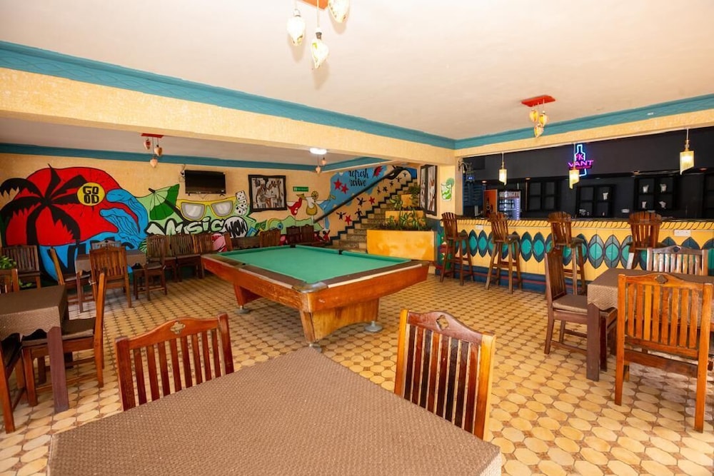 The Beach Comber Hotel and Resort 14/24
