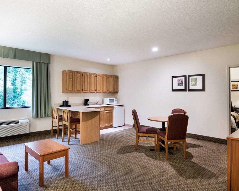 Comfort Inn & Suites Lavale - Cumberland 28/45