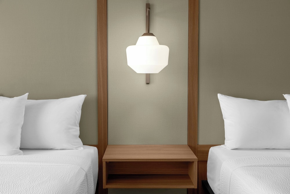 Fairfield by Marriott Inn & Suites Norwalk 13/34