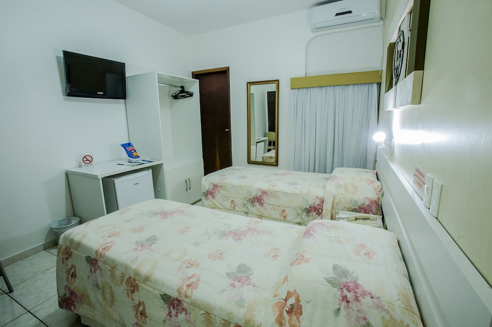 Foz Presidente Economic Hotel 7/35