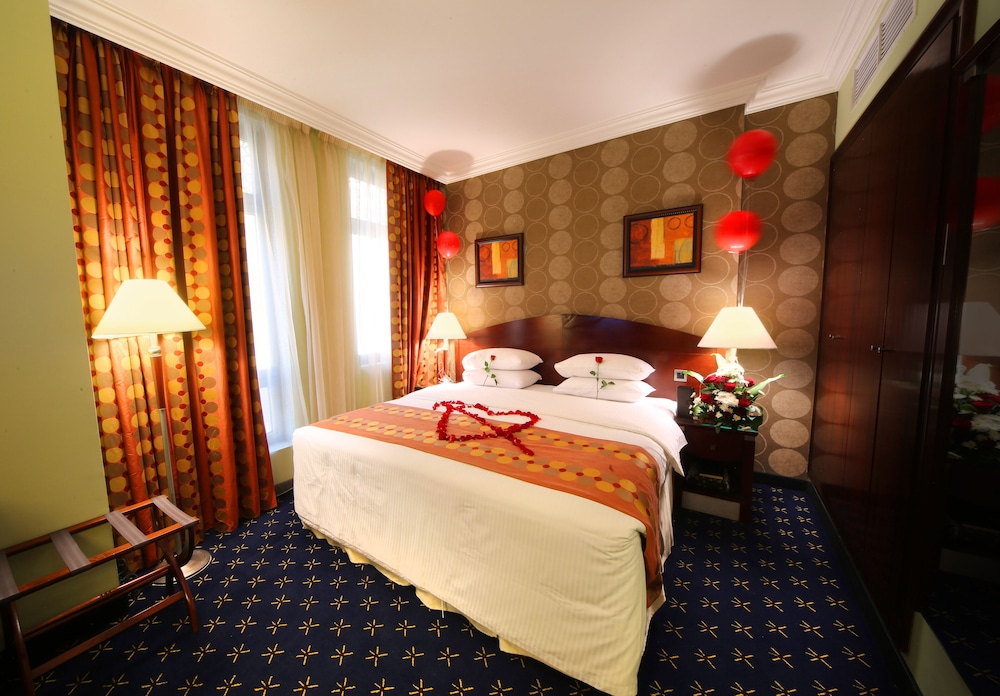 المنى كريم ليدر(Al Muna Kareem Hotel- EX Leader) 7/22