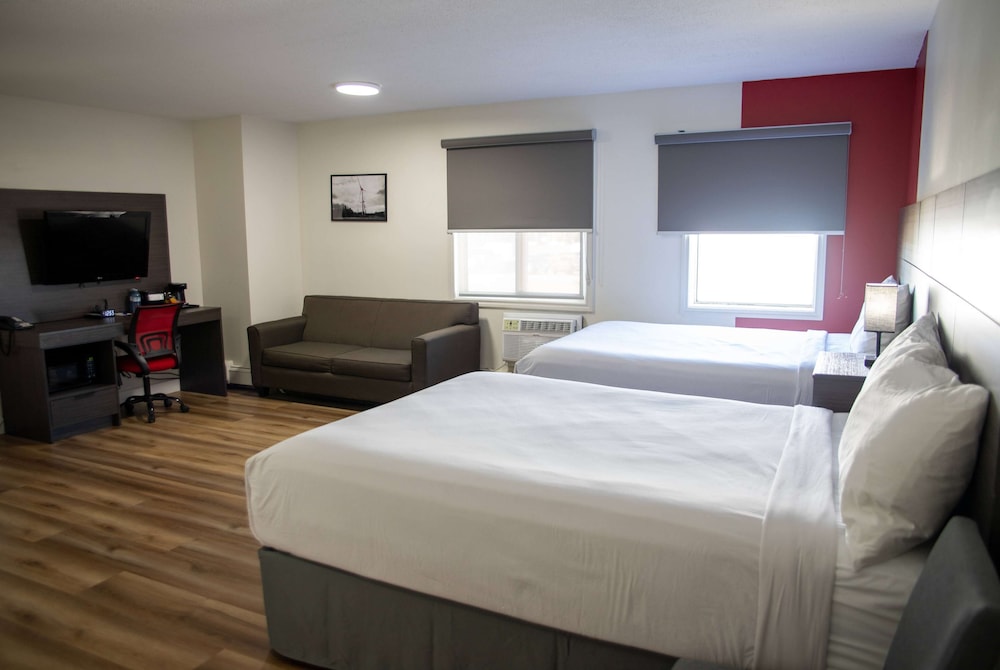 Ramada by Wyndham Dawson Creek 12/23