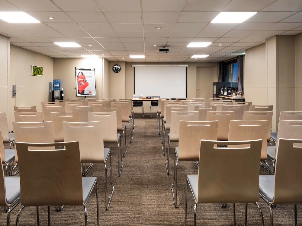 Ibis Paris Alesia Montparnasse 14Eme 50/67