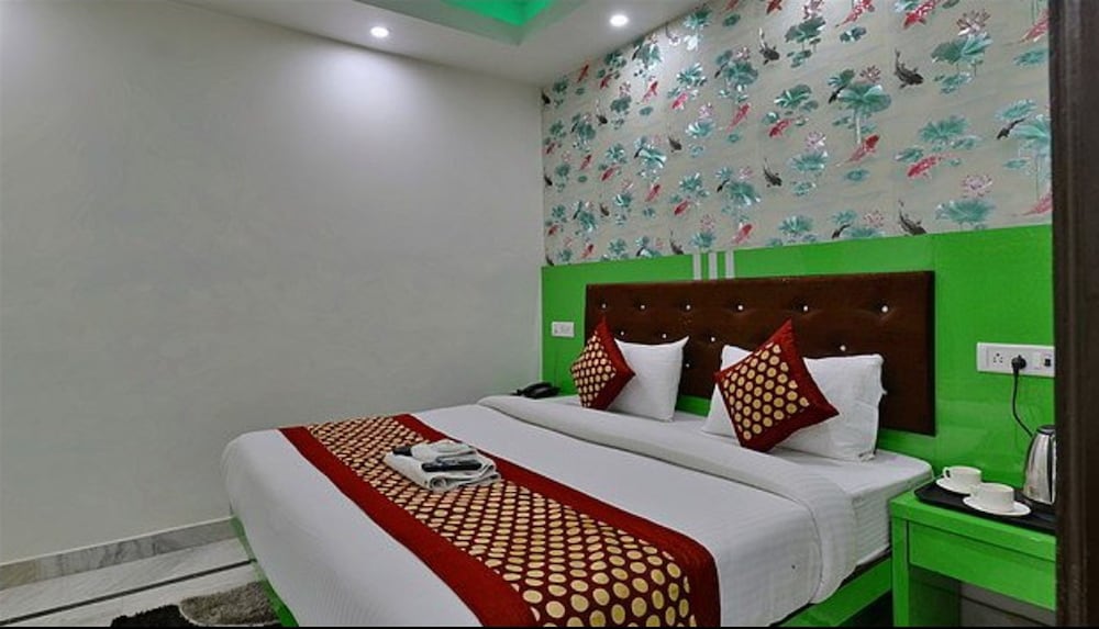 Hotel Noida International 33/50