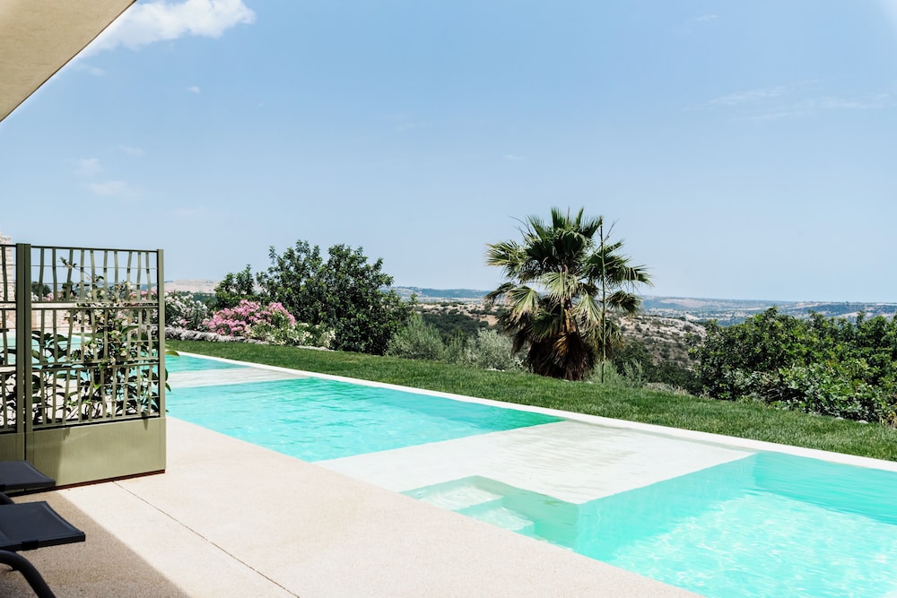 Relais Chiaramonte 41/68