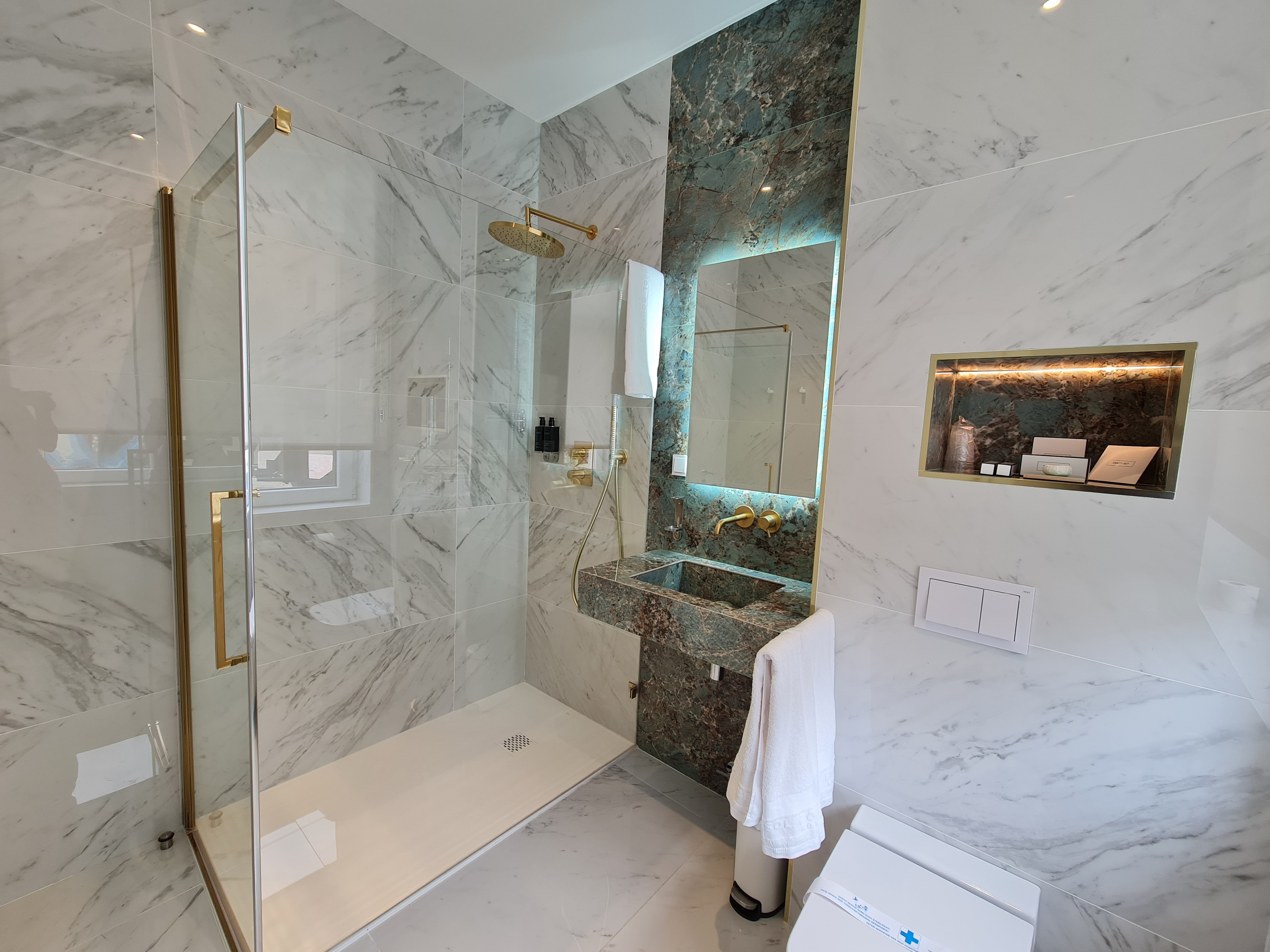 Sol Boutique hotel 62/63