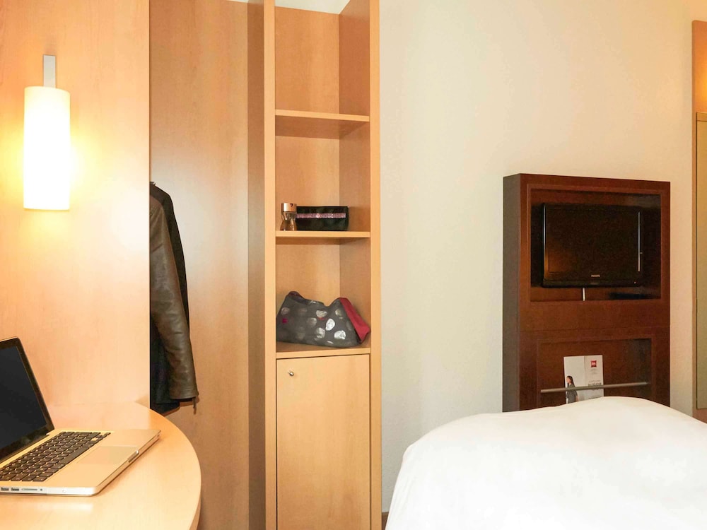 IBIS CHALON SUR SAONE NORD 13/67