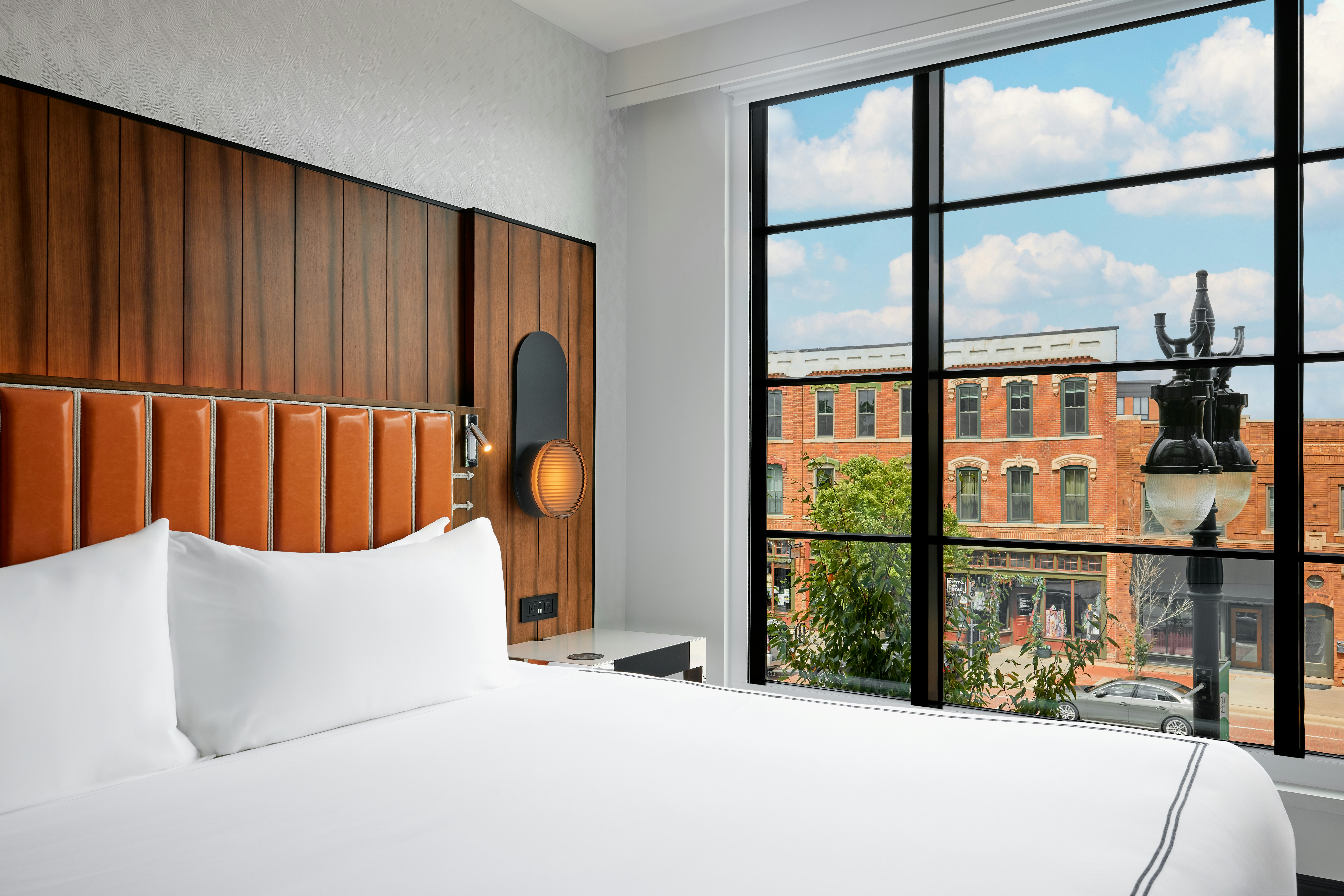STANDARD, KING BED