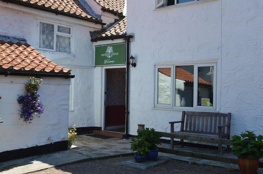 Orchard Lodge 3/48