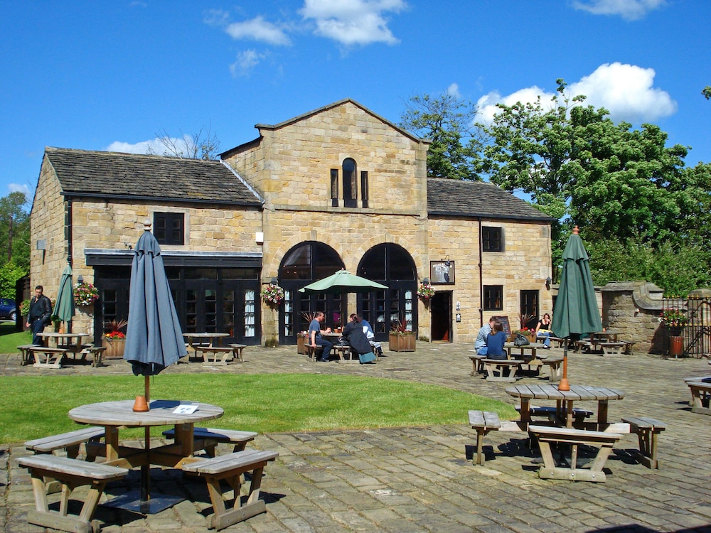 Weetwood Hall 5/64