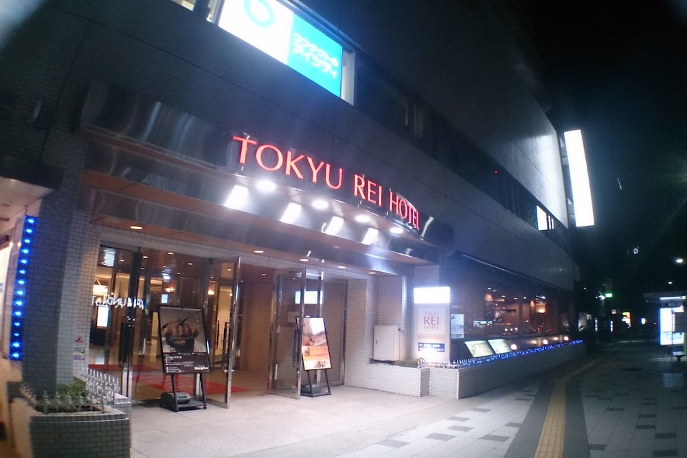 Kobe Sannomiya Tokyu REI Hotel 64/66