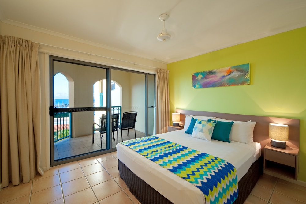 Shingley Beach Resort 18/72