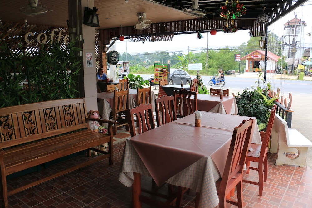 Srichada Hotel Khaolak 56/73