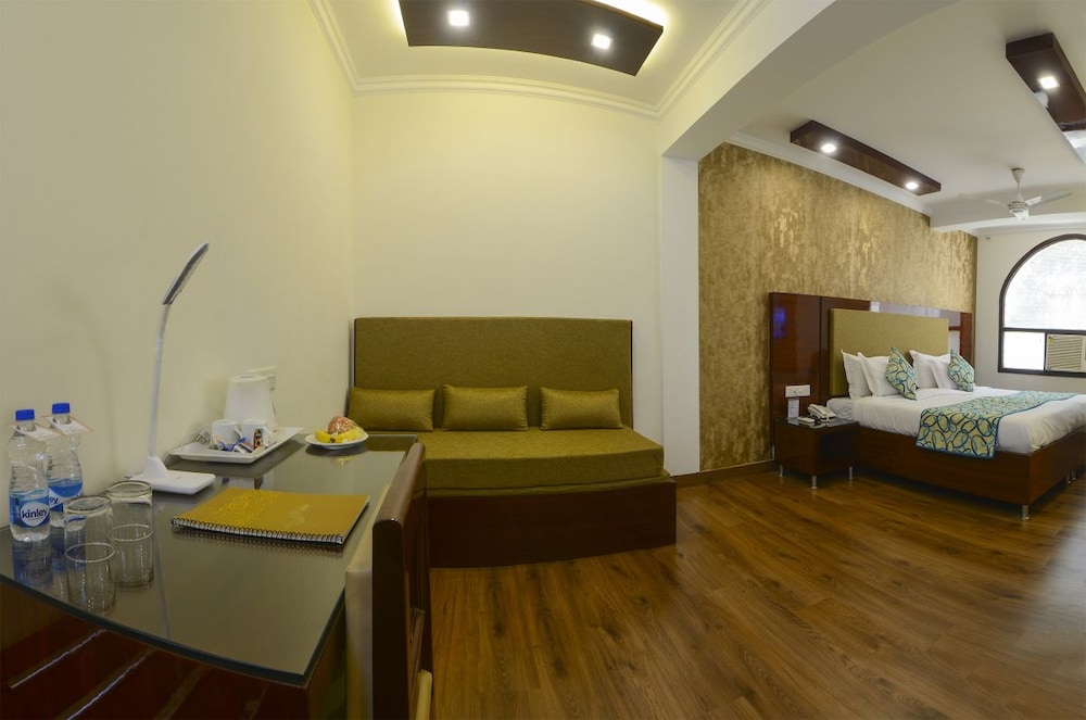 Hotel Pushp Villa Agra Taj East Gate 21/35