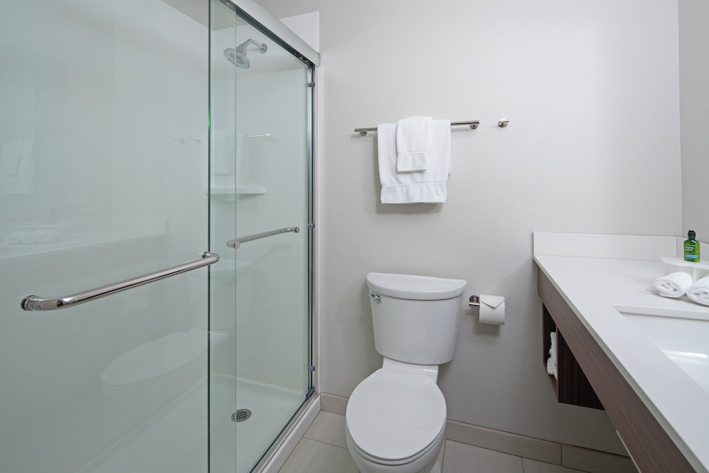 Holiday Inn Express Hotel Suites Seattle Sea Tac Airport 41/44