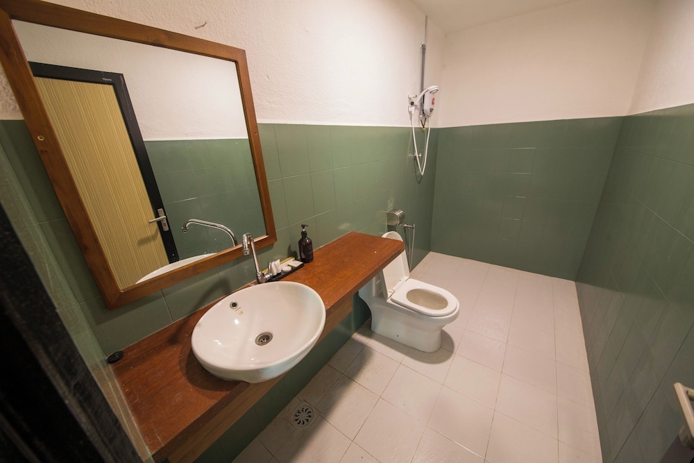 Room V @ Jalan Sultanah 35/36