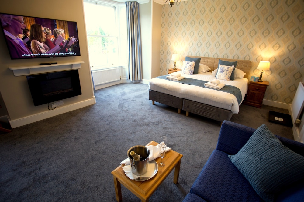 Brathay Lodge 16/70
