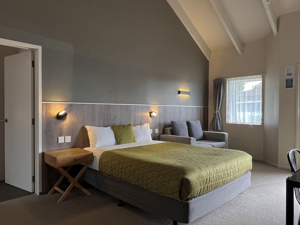 Airport Manor Inn 16/66