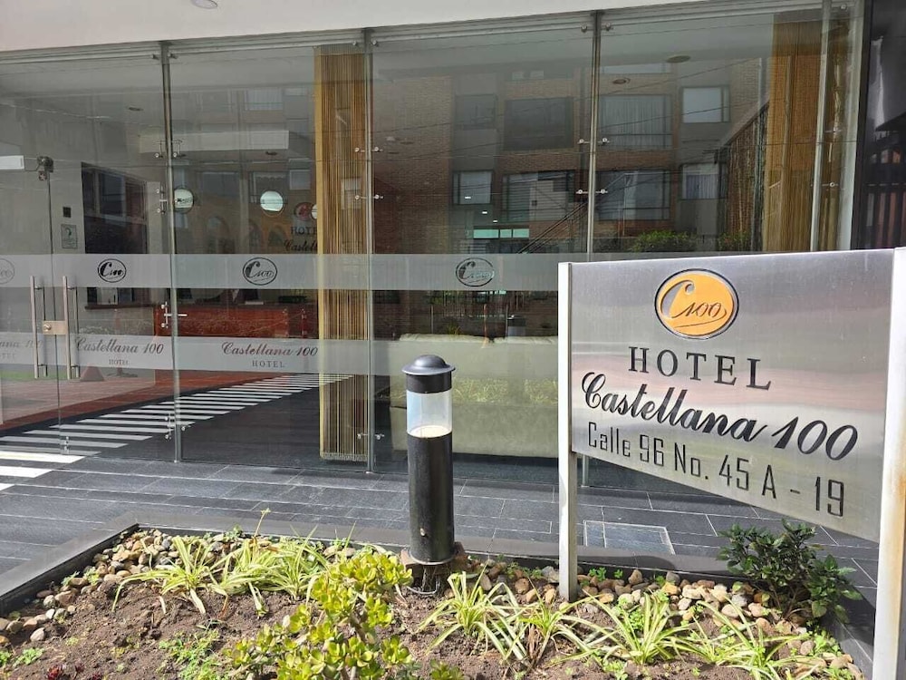 Hotel Bogota Castellana 100 4/47