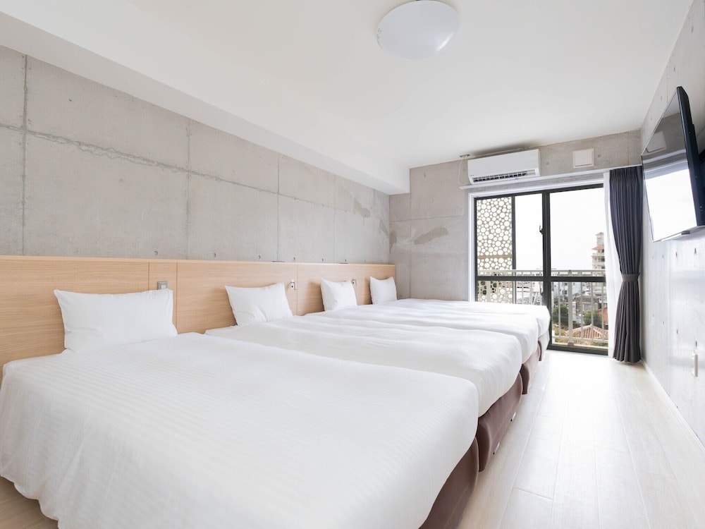 Room, Quadruple, 4 Beds, Hotel Building، The Breakfast Hotel Porto Ishigaki 3/10