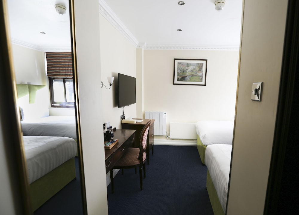 The Cheshire Hotel 39/42