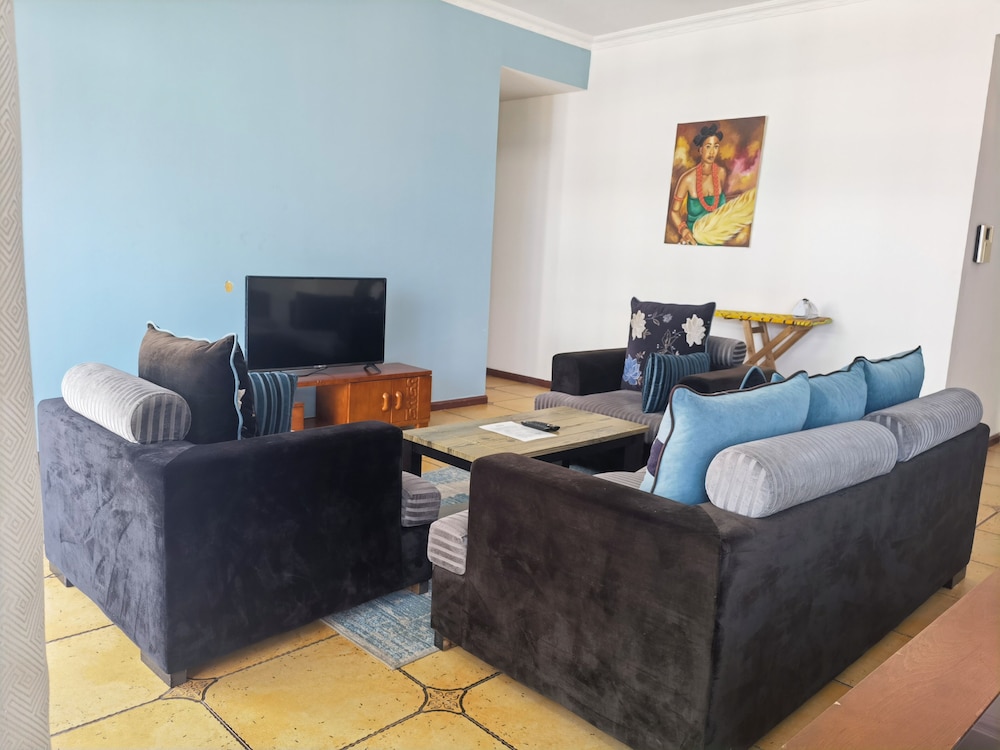 Chateau Towers Hotel Apartment 18/33