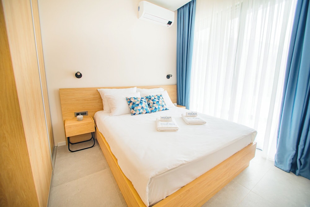 Royal Blue Resort & Residences 10/50
