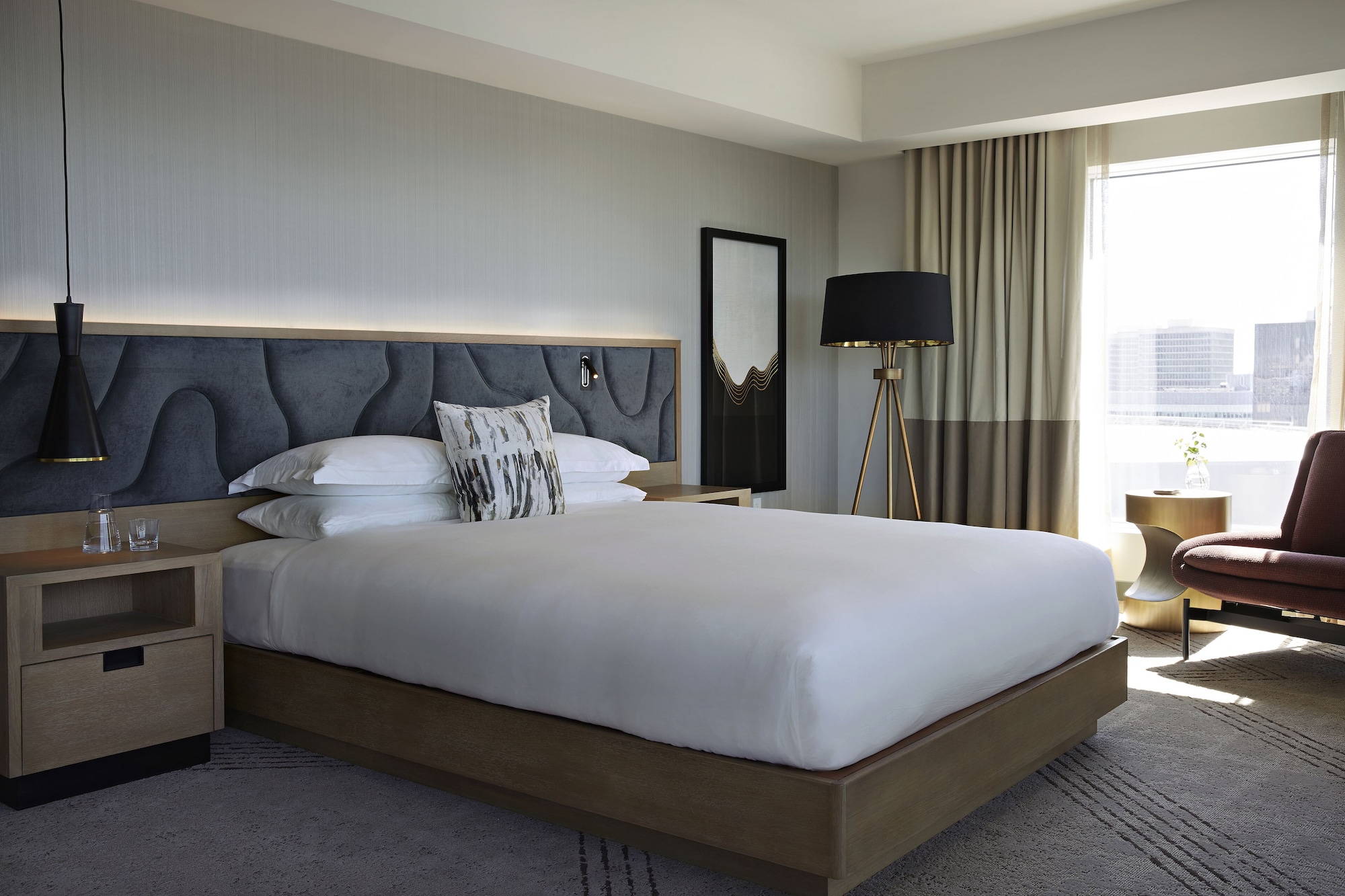 PREMIUM, KING BED, WITH VIEW