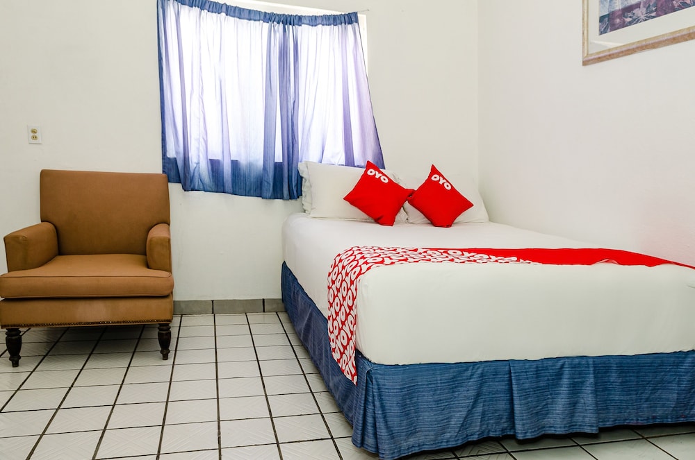 OYO Hotel Cabo Del Sur, Cabo San Lucas 25/34