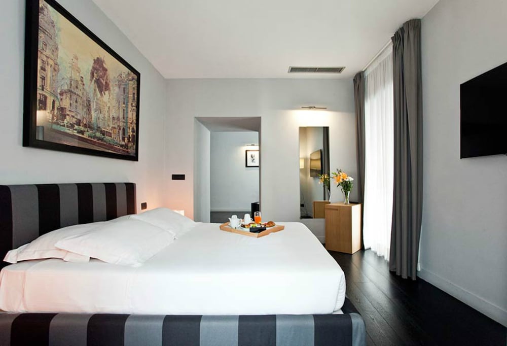 SUITE ART NAVONA 11/59
