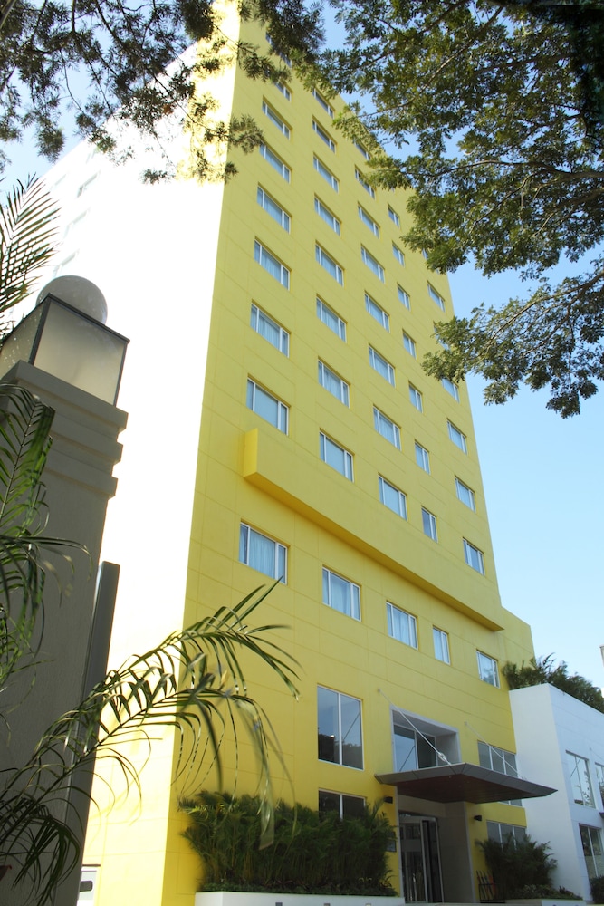 Lemon Tree Hotel Electronics City Bengaluru in BANGALORE