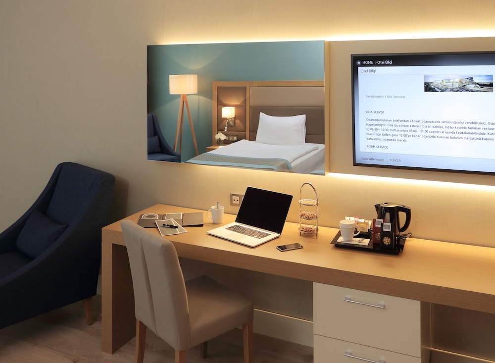 THE ANKARA HOTEL 52/65