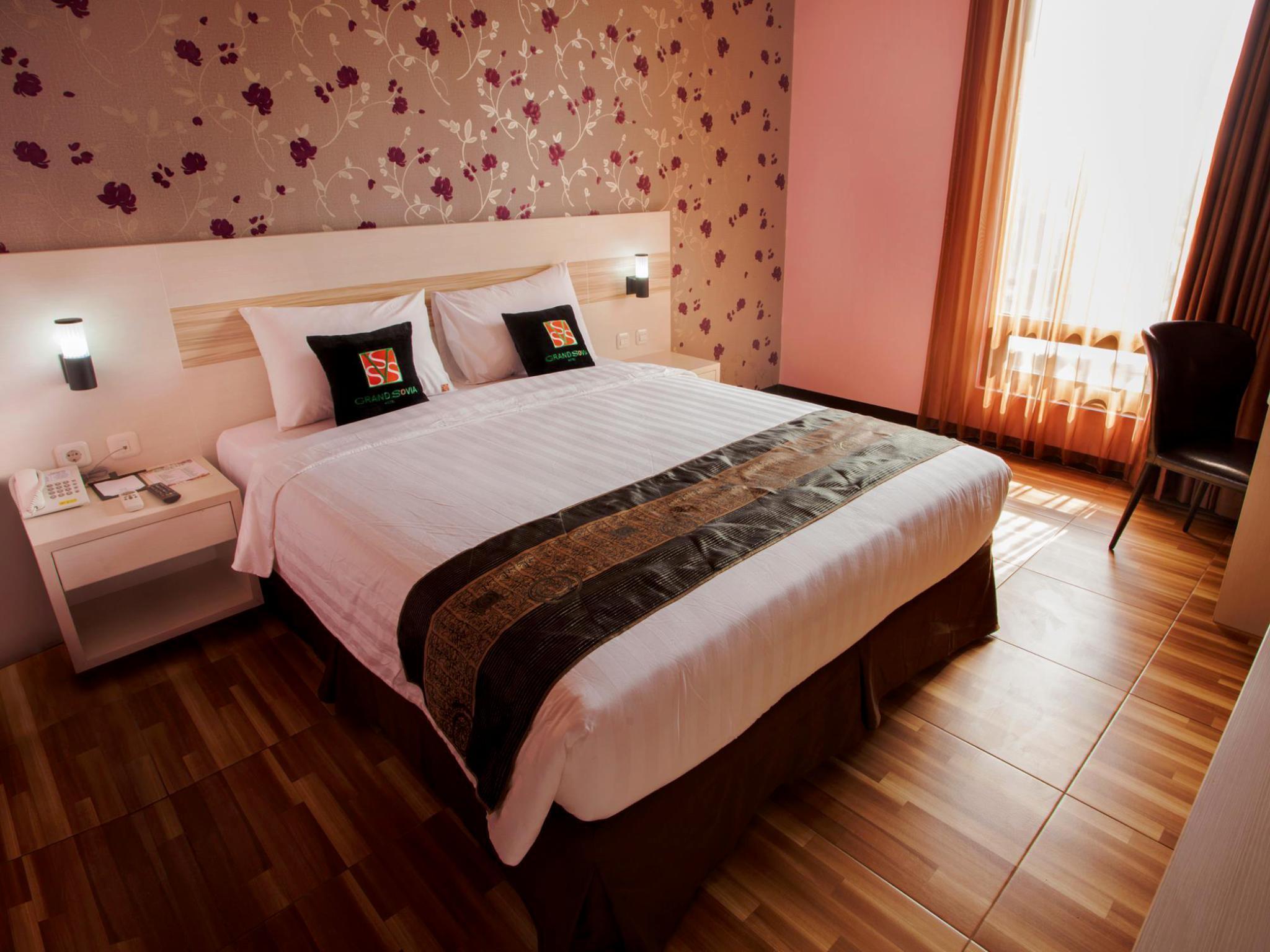 Grand Sovia Hotel 12/37